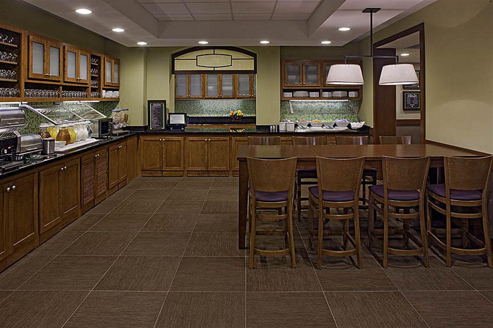 Hyatt Place Boise/Towne Square Restaurant photo